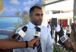 މިނިސްޓަރު ފައިސަލް: ފޮޓޯ/ ސަންގު