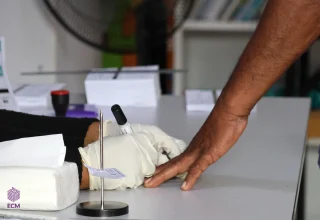 ފޮޓޯ: އިލެކްޝަންސް ކޮމިޝަން