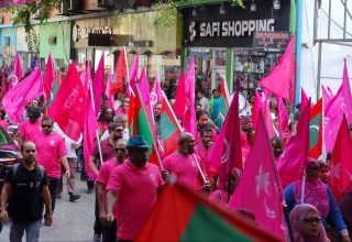 އިދިކޮޅުން ކުރިއަށްގެންދިޔަ ބުންވަރު ހިނގާލުމުގެ ތެރެއިން