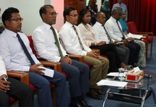 ފޮޓޯ:ޑީޖޭއޭ.. ރައީސް ނަޝީދު