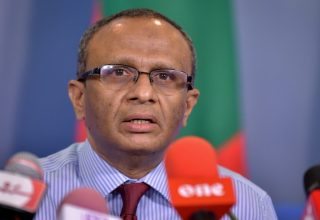 މަރުތަކާއި ބެހޭ ކޮމިޝަންގެ ރައީސް ހުސްނުއް ސުއޫދު: ފޮޓޯ އެޑިޝަން