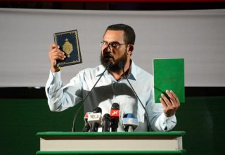 މަޝްހޫރު ދީނީ އިލްމުވެރިޔާ އައް ޝެއިޚް އިލްޔާސް ހުސެއިން: ފޮޓޯ އިންޑިޕެންޑެންޓް