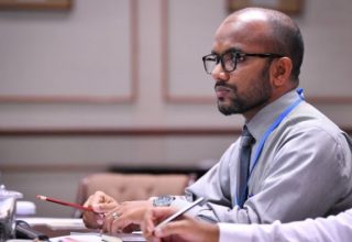 ގެއްލުމުގެ ބަދަލުގެ ގޮތުގައި ދައުލަތުން އެއް ބިލިއަން ރުފިޔާ ދައްކައިފި - ފޮޓޯ: މަޖިލީސް