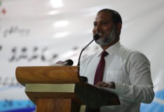 ޒުވާން ލީޑަރުންގެ ފޯރަމް ނިންމުމުގެ ރަސްމިއްޔާތުގައި މިނިސްޓަރ އިމްރާން ވާހަކަދައްކަވަނީ.... ފޮޓޯ: ހޯމް މިނިސްޓްރީ