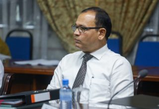 ރައްޔިތުންގެ މަޖިލީޙުގެ މަޑުއްވަރީ ދާއިރާގެ މެމްބަރު އާދަމް ޗަރީފް އުމަރު:ފައިލް ފޮޓޯ