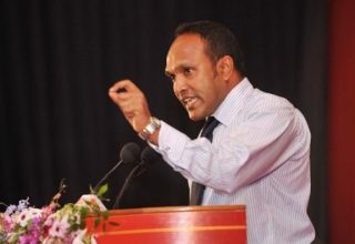 ކުރީގެ ނައިބް ރައީސް ޑރ މުހައްމަދު ޖަމީލް އަހުމަދު: ފައިލް ފޮޓޯ