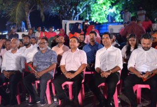 ގައުމު ދެކެ ލޯބިވާ ރައްޔިތުންނަށް އިދިކޮޅުގެ "ހިބަރު ވަދު" ޖަލްސާ!  -- ފޮޓޯ: ސަން އޮންލައިން