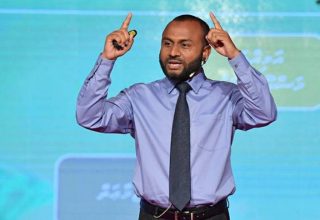 ދައުވާ ކުރަނީ މަސައްކަތައް ހުރަސް އަޅާ ސިޔާސީ ހަޔާތް ދުއްވާލުމަށް - ފޮޓޯ: ސަންގު ފައިލް