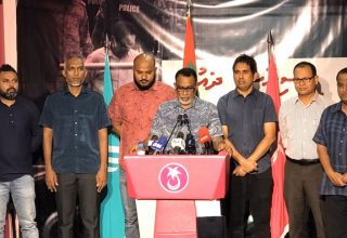 އިދިކޮޅުން ރައީސް ޔާމީން މިނިވަން ކުރުމަށް ގޮވާ ލާ ކުރިޔަށް ގެންދާ ހަރަކާތްތައް