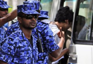 #ރޭޕުކުރުމާއަހަރެންދެކޮޅު