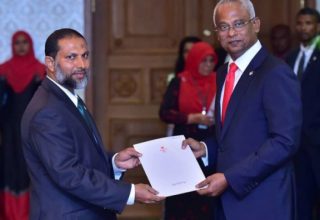 ހޯމް މިނިސްޓަރ އިމްރާން އަބްދުﷲ: ފައިލް ފޮޓޯ