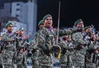 ސިފައިންގެ ބައްދަލުވުމެއްގެ ތެރެިއން: ފައިލް ފޮޓޯ