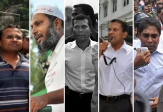 މީގެ އަށް އަހަރު ކުރީން 7 ފެބްރުއަރީ 2012  ވަނަ ދުވަހު ރައީސް ނަޝީދު ވެރިކަމުން ދުރުކުރުމަށް ކުރިޔަށް ގެންދިޔަ ސިޔާސީ ހަމަނުޖެހުން
