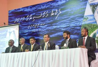 ދެކުނު މާހާސިންތާގައި ރައީސް ނަޝީދު ބައިވެރިވެވަޑައިގަންނަވަނީ—ފޮޓޯ: މަޖިލިސް އިދާރާ
