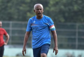 ރައީސް ސޯލިހް އަބަދު އުޅުއްވަނީ ކުޅިވަރު ކުޅުއްވުމާއި ގެން ކަމަށް ވިދާޅުވެ އަބްދުއްރަހީމްގެ ފާޑުކިޔުން ސަރުކާރަށް - ފޮޓޯ: އަވަސް