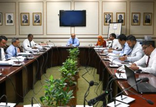 އިގްތިސާދީ ކޮމެޓީގެ ބައްދަލުވުން: ފޮޓޯ މަޖިލިސް