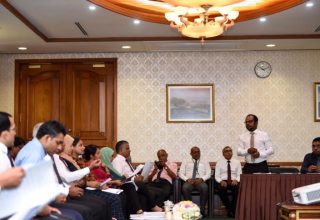 މަޢުލޫމާތު ހޯދައި ލިބިގަތުމުގެ ޙައްޤާ ގުޅޭގޮތުން ވަޒީރުންނަށް މަޢުލޫމާތު އަރުވައިފި
