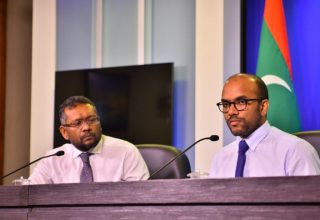 ވިޔަފާރިތަކަށް 2.5 ބިލިއަން ރުފިޔާގެ އެހީގެ ޕެކޭޖެއް، ޝަރުތަކަށް މުވައްޒަފުން މަދު ނުކުރުން!
