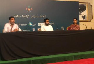 ސަރުކާރުން ބޭއްވި ނޫސްވެރިންގެ ބައްދަލުވުމެއްގެ ތެރެއިން: ފައިލް ފޮޓޯ