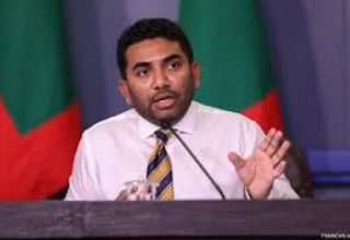ހެލްތު މިނިސްޓަރު ޢަބްދުﷲ އަމީން. ފޮޓޯ: ކޯޕަރޭޓްމޯލްޑިވްސް