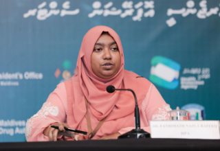މާލޭގައި ކޮރޯނާ ވައިރަސް، ކޮމިއުނިޓީ ސްޕްރެޑްއަކަށް: ނެޝަނަލް އިމަޖެންސީ އޮޕަރޭޝަން ސެންޓަރުން ބާއްވާ ނޫސްވެރިންގެ ބައްދަލުވުންތައް