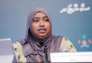 މާލޭގައި ކޮރޯނާ ވައިރަސް، ކޮމިއުނިޓީ ސްޕްރެޑްއަކަށް: ނެޝަނަލް އިމަޖެންސީ އޮޕަރޭޝަން ސެންޓަރުން ބާއްވާ ނޫސްވެރިންގެ ބައްދަލުވުންތައް