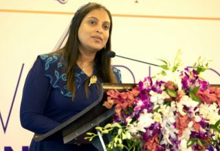 މިނިސްޓަރ އޮފް އެޑިއުކޭޝަން ޢާއިޝަތު ޢަލީ. ފޮޓޯ:ސޯޝަލްމީޑިއާ