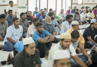އާއްމުން ދަނީ މާލޭ ސަރަހައްދުގެ މިސްކިތްތައް ހުޅުވާލުމަށް ގޮވާލަމުން