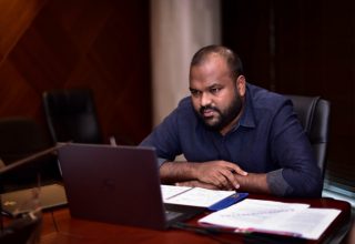މިނިސްޓަރ އޮފް ޓުއަރިޒަމް ޢަލީ ވަޙީދު