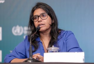 ދަރުބާރުގޭގައި ކުރިޔަށް ގެންދިޔަ ނޫސްވެރިންގެ ބައްދަލުވުމުގައި ޑރ. ޝީނާ މޫސާ