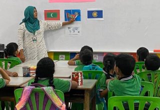 ފޮޓޯ: ޢަބްދުﷲ  ޝާހިދު، ޓްވިޓަރ