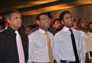 އަލްހާން ފަހުމީ، ރައީސް ނަޝީދު އަދި މޫސާ މަނިކު. ފޮޓޯ: ސަން