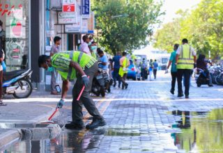 މާލޭގެ މަގުތަކަށް ވަނީ ވަރަށް ބޮޑަށް ހަލާކުވެ މަރާމާތު ކުރަން ޖެހިފައި/ ފޮޓޯ: ޕީއެސްއެމް