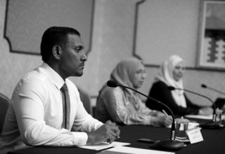 ދަރުބާރުގޭގައި ބޭއްވި ނޫސްވެރިންގެ ބައްދަލުވުން: ޕްރޮސެކިއުޓާ ޖެނެރަލް ހުސެއިން ޝަމީމް