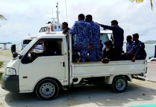 ހަމަނުޖެހުންތަކާއި ގުޅިގެން ހައްޔަރު ކުރި ބިދޭސީން، ބ. ތުޅާދޫގައި / ފޮޓޯ: ޒެފް
