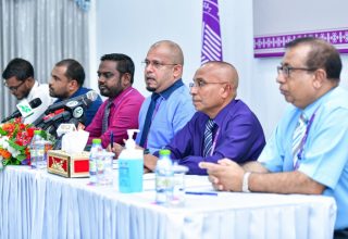އިލެކްޝަން ކޮމިޝަންގެ ރައީސް އަޙްމަދު ޝަރީފް. ފޮޓޯ: އެޑިޝަން އެމްވީ
