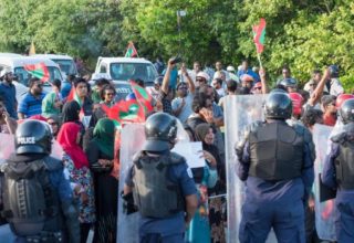 މުޒާހަރާއެއްހެ ތެރެއިން