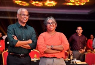 އުތެމަ ޖަމްޢިއްޔާގައި އިސްކޮށް ހަރަކާތްތެރިވާ ޝާދިޔާއާއި، ރައީސް އިބްރާހިމް މުޙައްމަދު ޞާލިޙް. ފޮޓޯ: އަވަސް