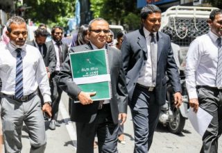 ގާނޫނުއަސާސީ އަށް 12 އަހަރު ފުރުމާއި ގުޅިގެން އޭޖީ ރިފްއަތު ކުރެއްވި ޓުވުޓާއިއެކު ހިއްސާ ކުރެއްވި ފޮޓޯ