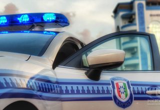 16-21-45-police-6