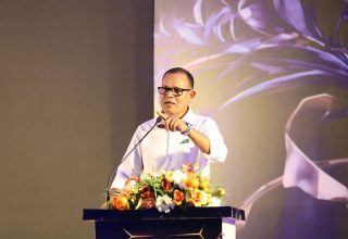 ކައުންސިލުތައް ޖަވާބުދާރީކުރުމުގެ ބާރު ރައްޔިތުން ބޭނުންކުރެއްވުމަށް މިނިސްޓަރ އެދިވަޑައިގެންފި