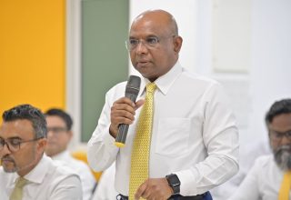 އެމްޑީޕީގެ ރައީސް އަބްދުﷲ ޝާހިދު: ފޮޓޯ/ އެމްޑީޕީ