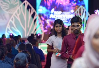 އޭލެވެލް އިމްތިހާނެއްގައި ރާއްޖޭގެ ގަދަ 10 ގައި ހިމެނުނު ދަރިވަރުންތަކެއް/ ފޮޓޯ: ރައީސް އޮފީސް