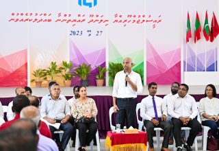 ރައީސުލްޖުމްހޫރިއްޔާ ފ. ނިލަންދޫ ރައްޔިތުންނާ ބައްދަލުކުރެއްވުން.