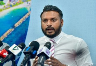 މާލެ ސިޓީގެ ޑެޕިއުޓީ މޭޔަރުކަމުގައި ހުންނެވި އަހުމަދު ނަރީޝް/ ފޮޓޯ: މިހާރު