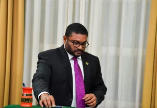 ފޮޓޯ: ރައީސް އޮފީސް