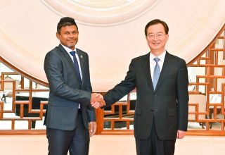 ނައިބުރައީސް ޗައިނާއަށް ކުރެއްވި ދަތުރުގެ ތެރެއިން: ފޮޓޯ/ ރައީސް އޮފީސް