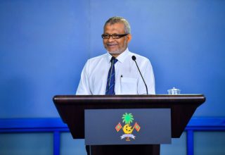 ސަރުކާރުގެ ތަރުޖަމާނުކަމަށް އައްޔަނު ކުރި މުހައްމަދު ޝަހީބު މަގާމުން ވަކިކޮށް ފޮރިން މިނިސްޓްރީގެ ސްޓޭޓް މިނިސްޓަރުކަމަށް