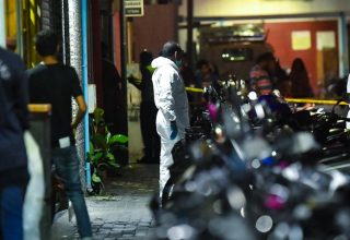 މީހަކު މަރާލި ސަރަހައްދެއްގައި ފުލުހުން ހަރަކާތްތެރިވަނީ:/ ފޮޓޯ: މިހާރު