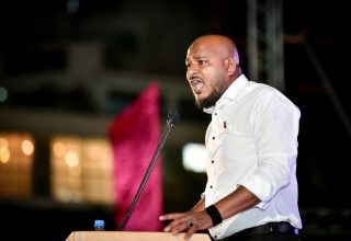 ރައްޔިތުންގެ މަޖިލީހުގެ ބާރަށު ދާއިރާގެ މެންބަރު ޝުޖާއު/ ފޮޓޯޅ: މިހާރު